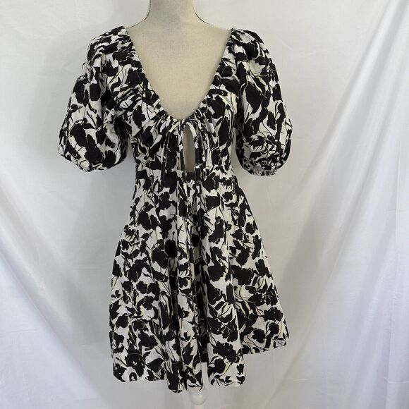 Anthropologie Dresses & Skirts - Anthropologie Aureta Floral Black White Dress Size SMALL Puff Sleeve